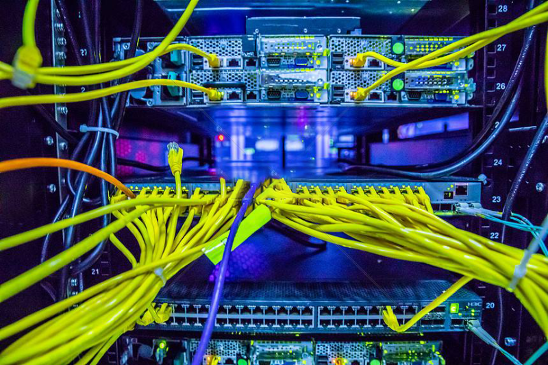 凯发线上官方网站下载网址
项目 中，挑选交换机需要注意什么？