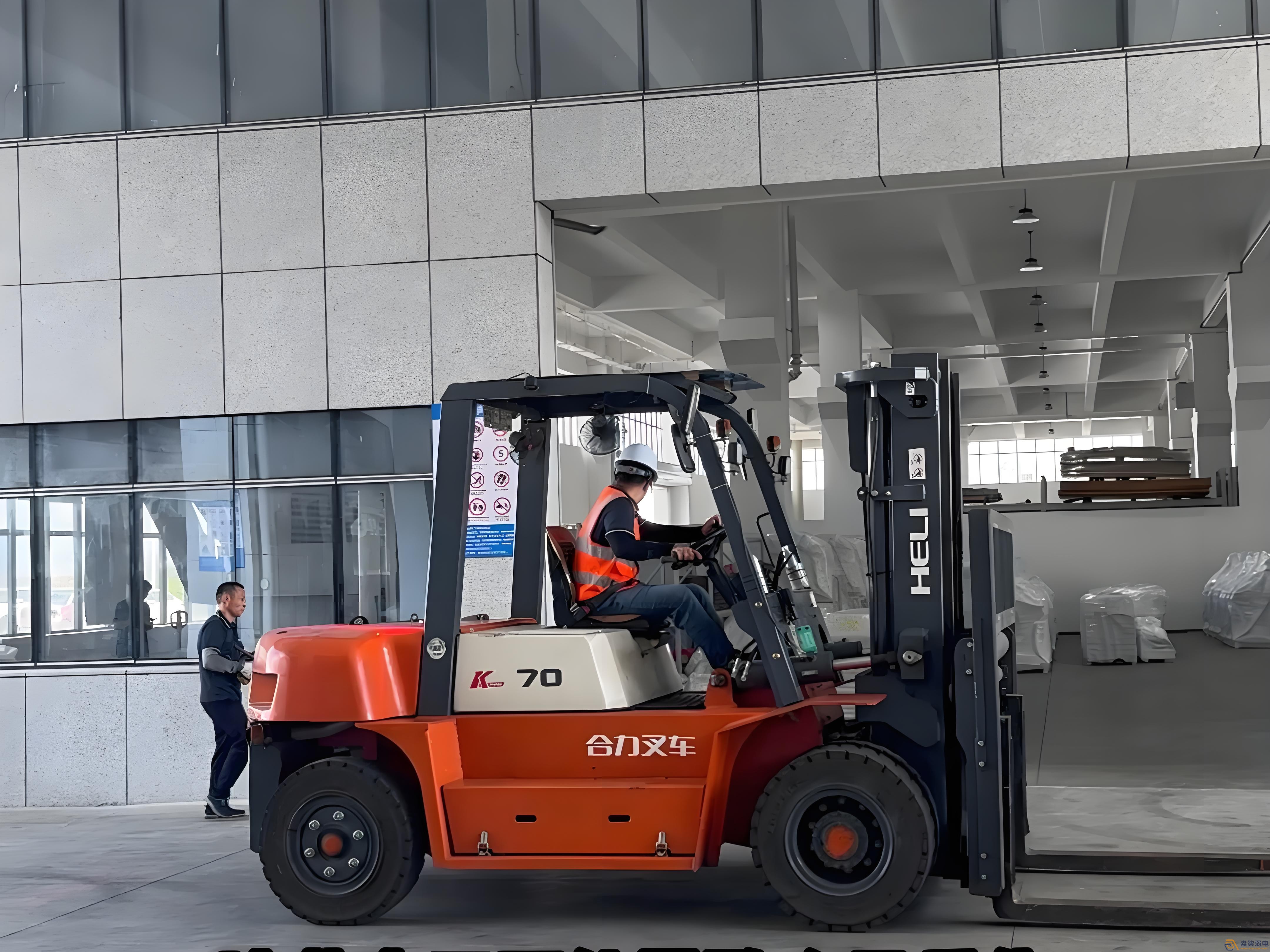 工厂叉车监控解决方案